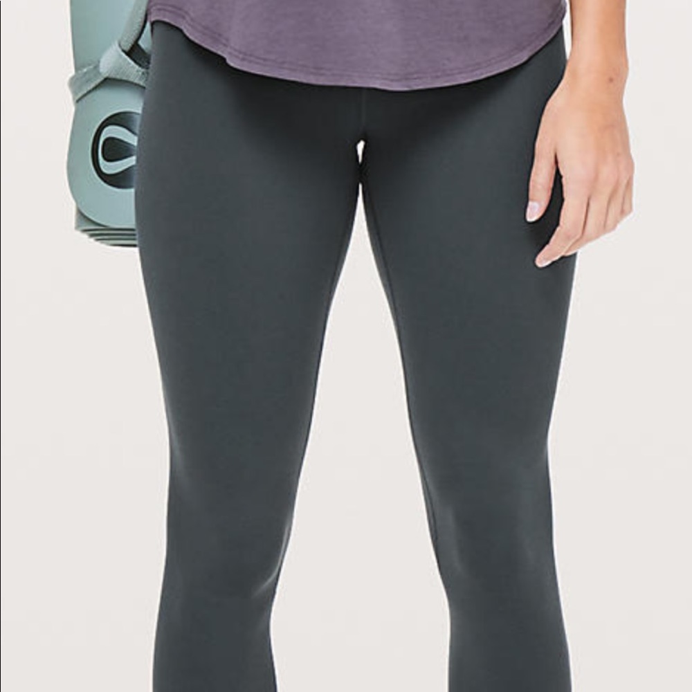 Lululemon Align Crop 21” like new